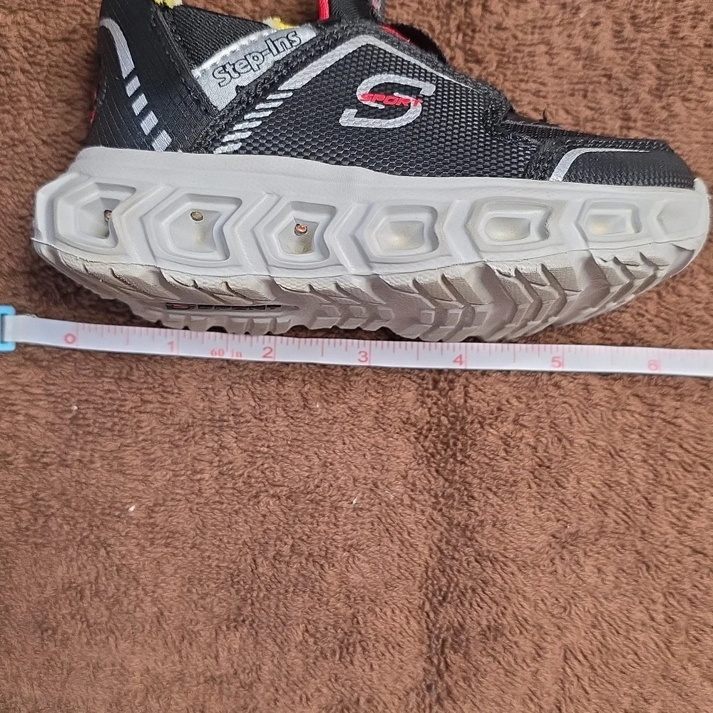 Skechers Kids' Step-Ins‎ Black, Red and Yellow Sneakers With Lights, like new.